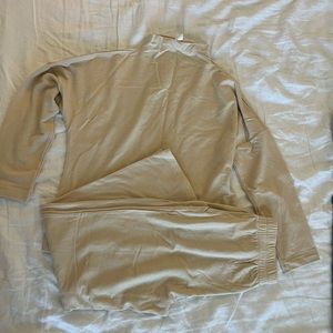 Brand New Intimissimi Women’s Pajama set in ivory size M